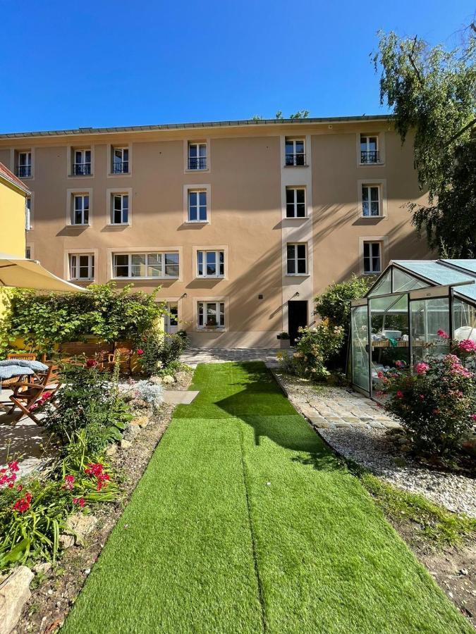 Maison D'Hotes Et Bien-Etre Ahimsa Verrieres-le-Buisson Exterior photo