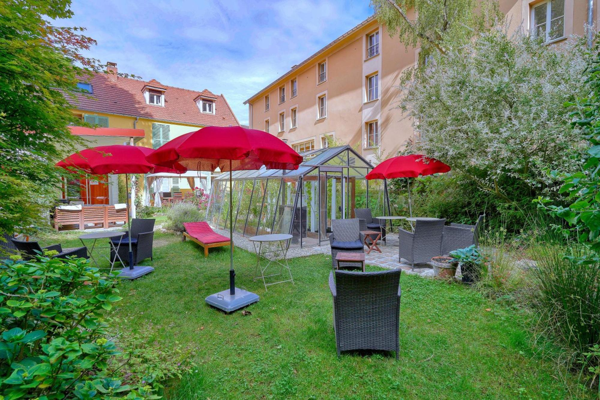 Maison D'Hotes Et Bien-Etre Ahimsa Verrieres-le-Buisson Exterior photo